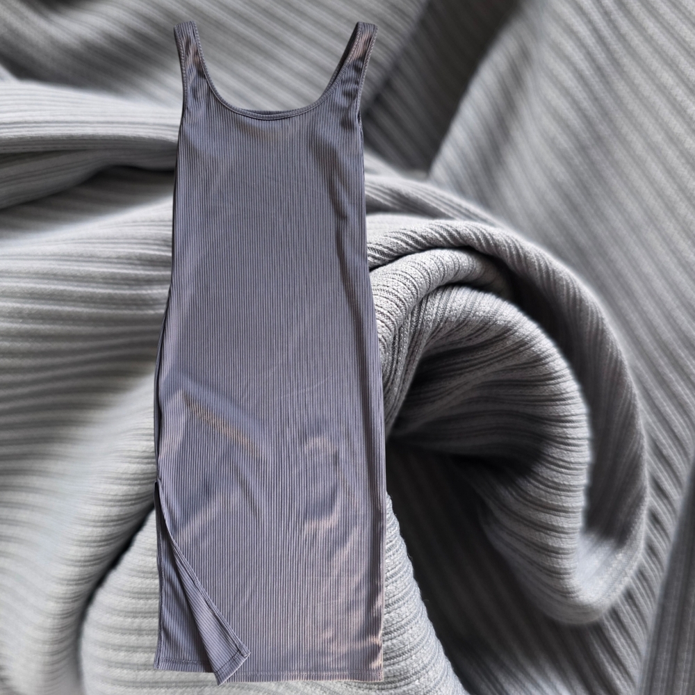 Ribbed Tank Midi Dress in Heather Gray